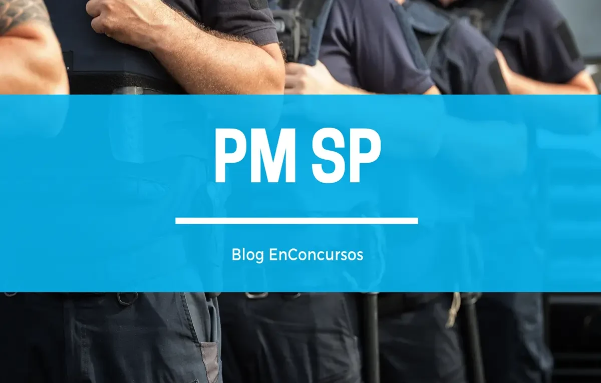 foto de imagem de soldados de farda em fila com texto sobre PM SP