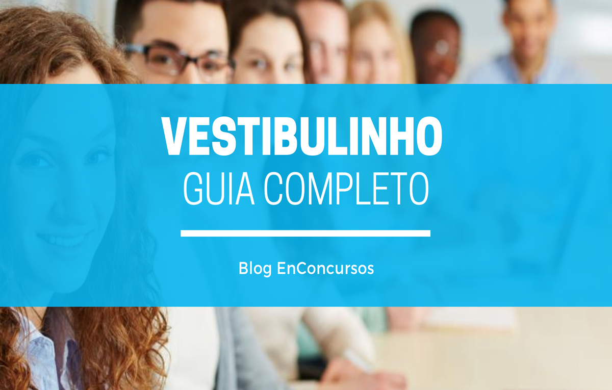 foto de estudantes em sala de aula sorrindo com texto sobre a imagem: Vestibulinho: guia completo